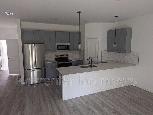 Foto del edificio - 625 SE 13th Pl