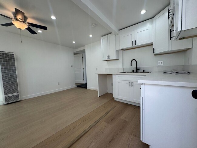 Foto del edificio - 2669 Clyde Ave