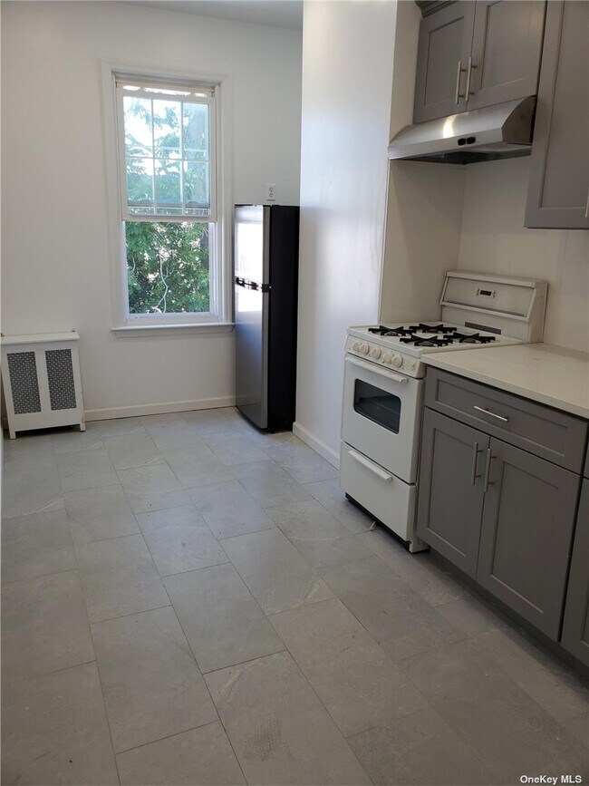 Foto del edificio - 73-35 68th Ave