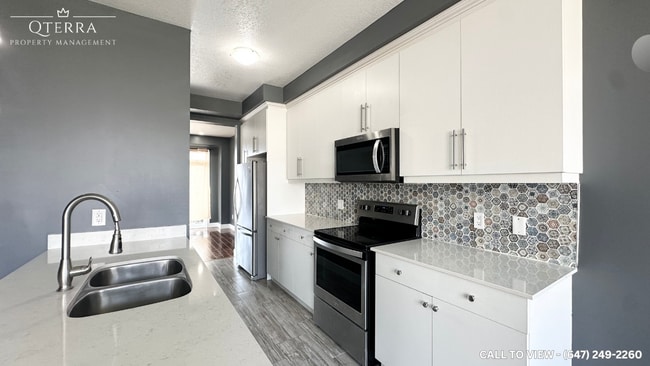 Building Photo - 2080 Meadowgate Blvd