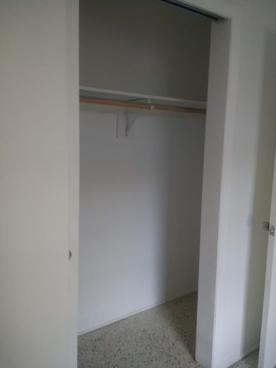 Foto del edificio - 1235 W 66th St