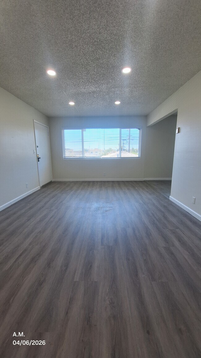 Foto del edificio - 13322 Cordary Ave
