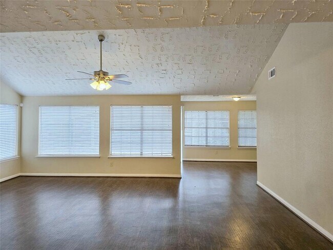 Foto del edificio - 23943 Tayloe House Ln