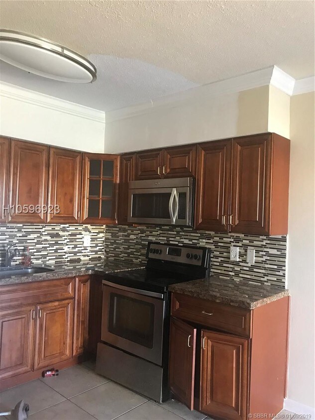 Foto principal - 700 Atlantic Shores Blvd