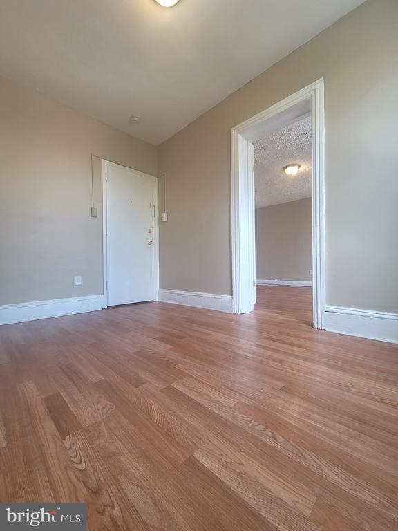 Foto del edificio - 232 N Warren St
