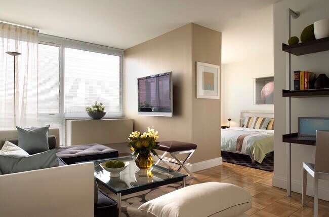 Foto del edificio - 215 E 96th St