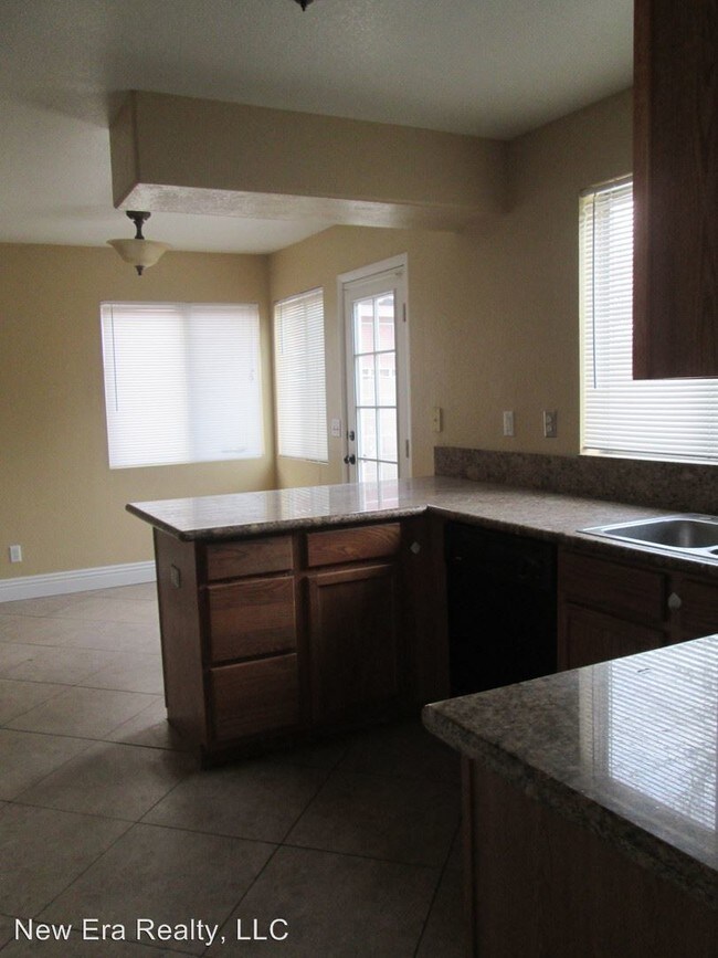Building Photo - 3444 Trilogy Dr