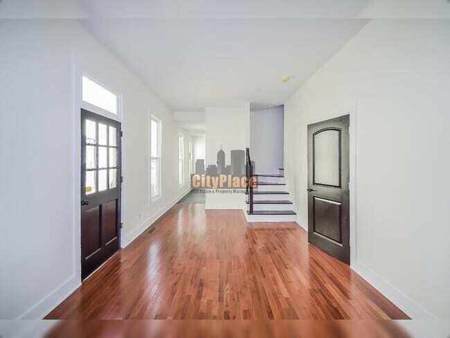 Foto del edificio - 843 N Park Ave