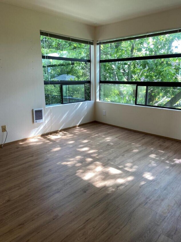Primary Photo - 1 bedroom in Seattle WA 98119