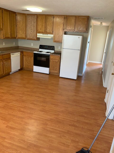 Foto del edificio - 109 Poe Ct