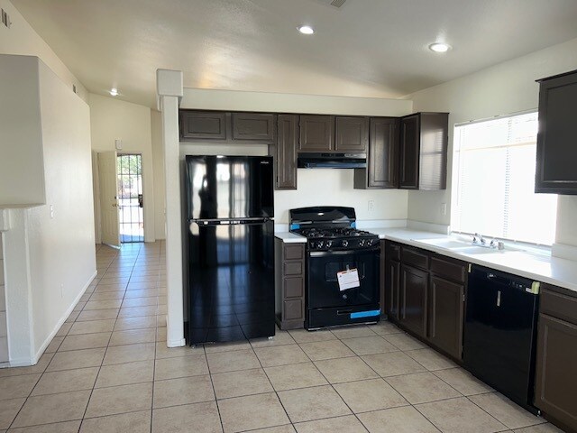 Building Photo - 1236 Silver Prospect Dr