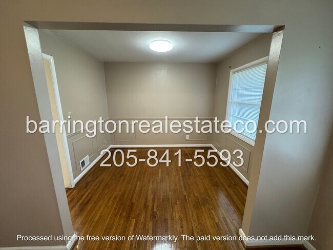 Foto del edificio - 393 Sunbrook Ave
