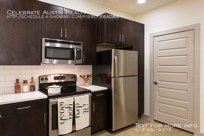 Building Photo - Lamar Union