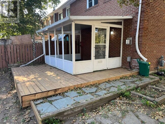 Photo du bâtiment - 137 Jansen Ave