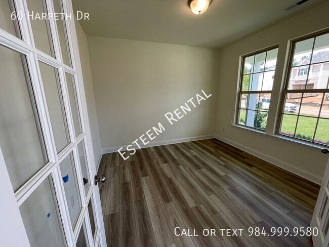 Foto del edificio - 60 Harpeth Dr