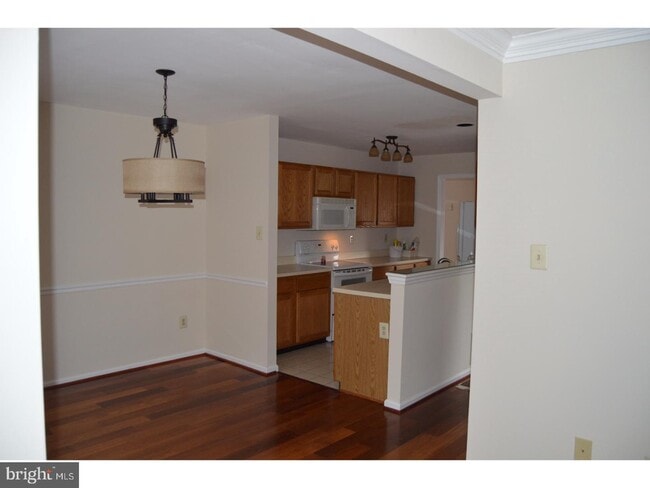 Building Photo - 706 Radcliffe Ct
