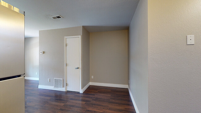 Building Photo - Wheelhouse Apartments