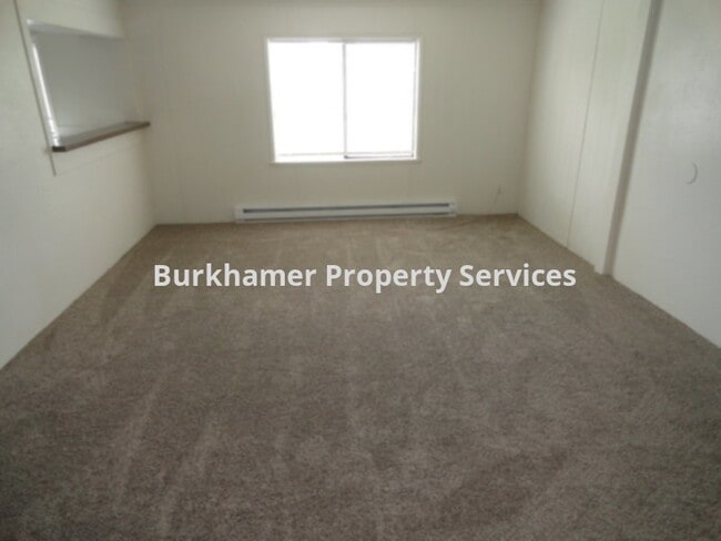 Building Photo - 1317 Cherry St
