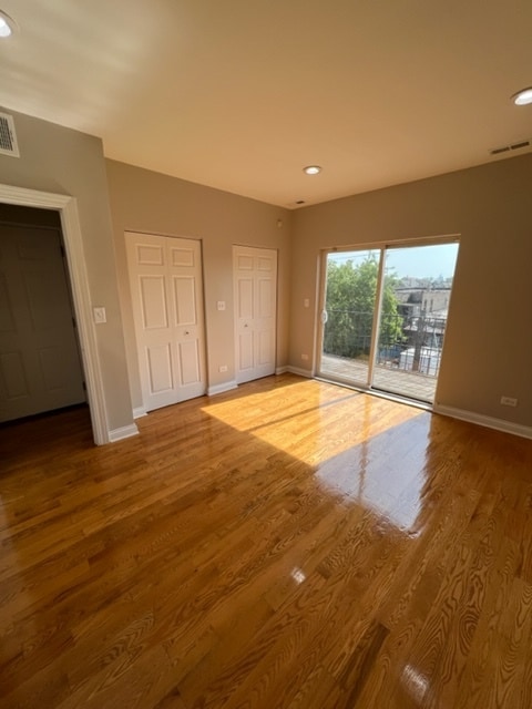 Master Bedroom - 2327 S Sawyer Ave