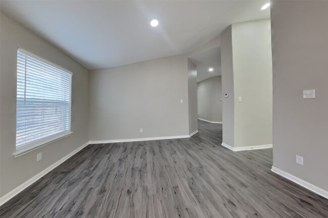 Building Photo - 14619 Becurtesy Ct