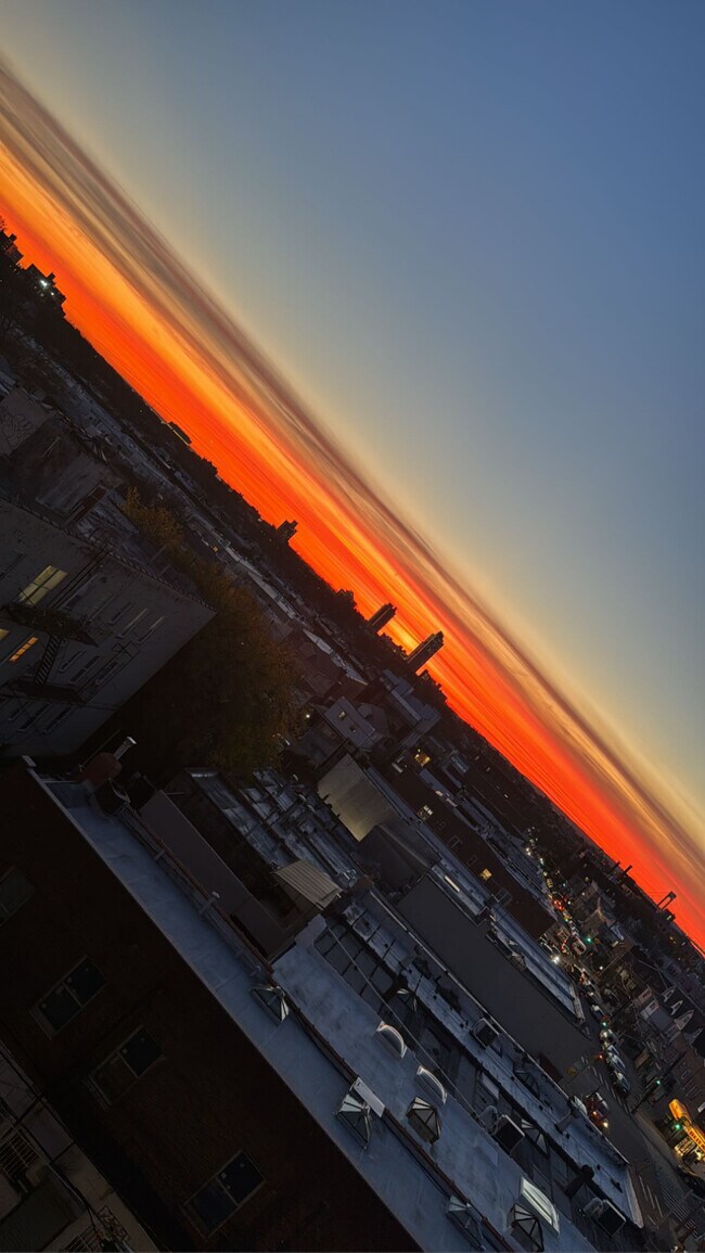 Foto del edificio - 9921 4th Ave