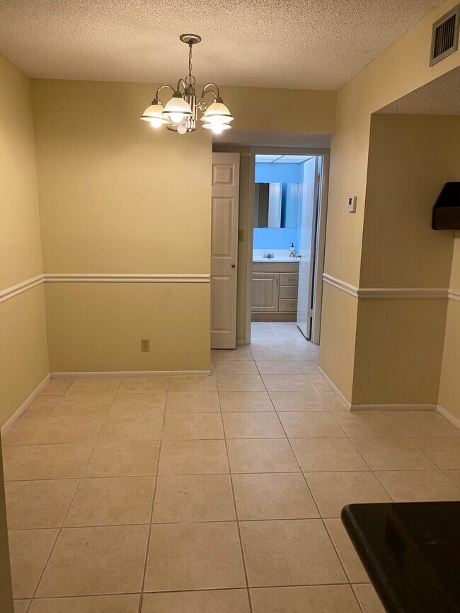 Foto del edificio - 470 NW 20th St