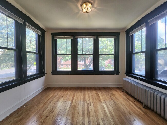 Foto del edificio - 403 S Kenilworth Ave