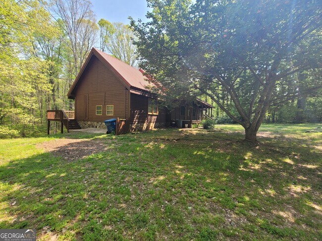 Foto del edificio - 2391 Booth Cir