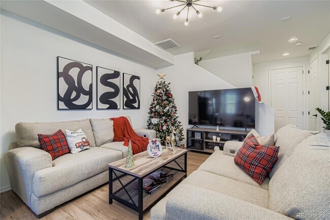 Foto del edificio - 9718 Reunion Pkwy