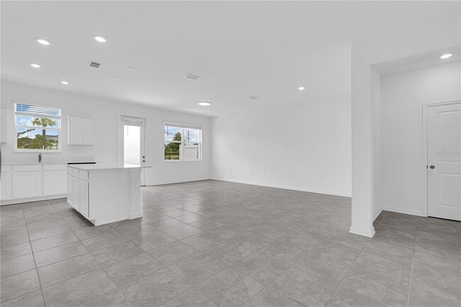 Building Photo - 294 Bogey Dr