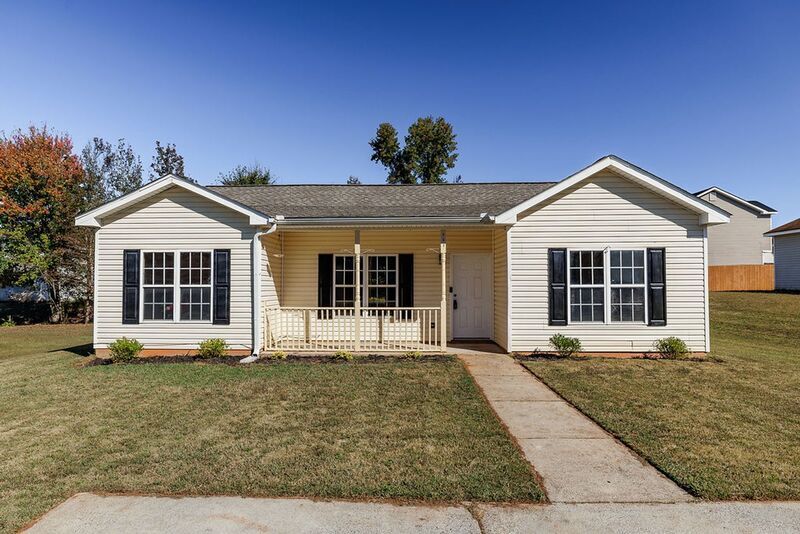 Photo - 507 Dove Way