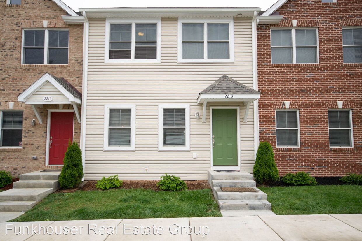 Primary Photo - 3 br, 2.5 bath House - 2213 Lapis Lane