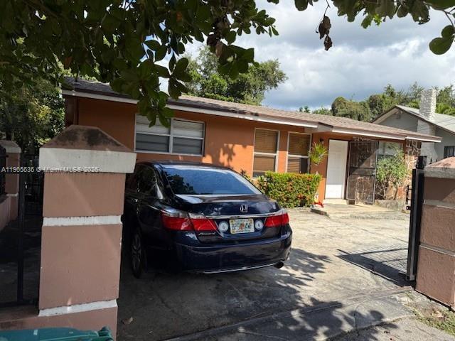 Foto del edificio - 311 NE 57th St