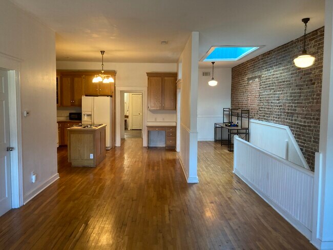 Foto del edificio - 416 S Campbell Ave