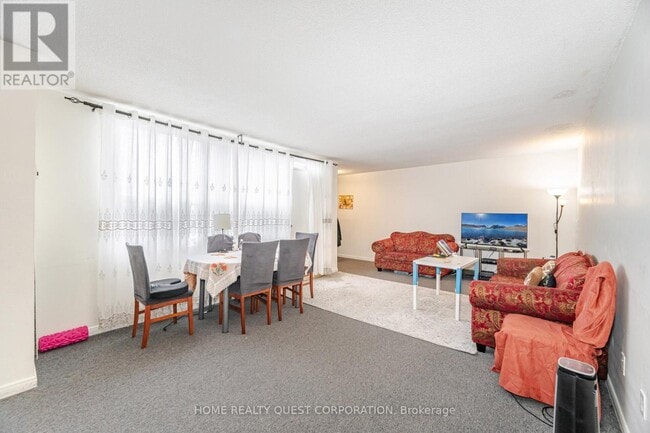 Building Photo - 45 Silverstone Dr