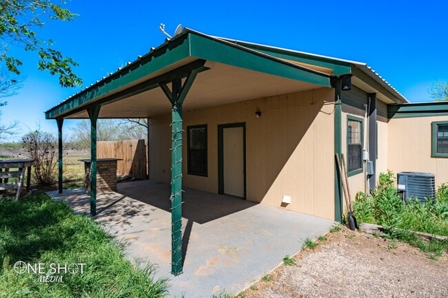 Building Photo - 542 McCartney Ln
