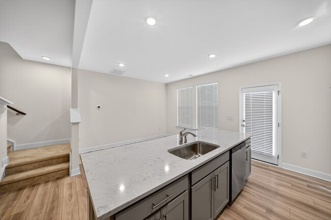 Foto del edificio - 16 Honeydew Wy