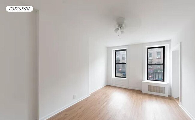 Foto del edificio - 150 5th Ave