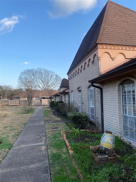 Foto del edificio - 7425 Cook Rd