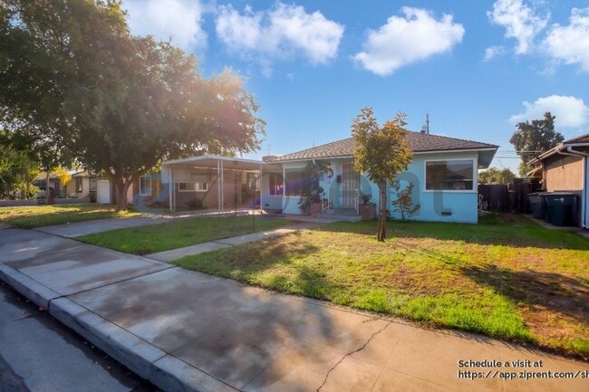 Building Photo - 1331 W Yale Ave