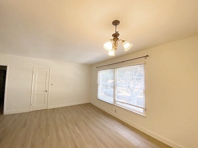 Foto del edificio - 1420-1426 1/2 Maple St