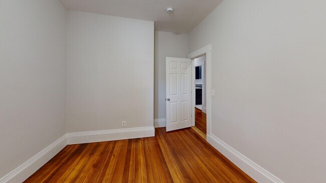 Foto del edificio - 3147 Washington St