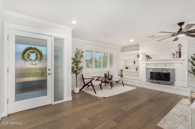 Building Photo - 3750 E Garden Dr