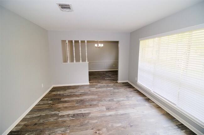 Building Photo - 1030 Montour Dr
