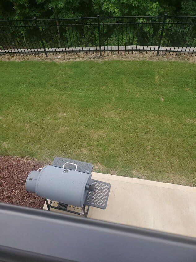 Foto del edificio - Coming Soon! 4 Bedroom Townhouse!