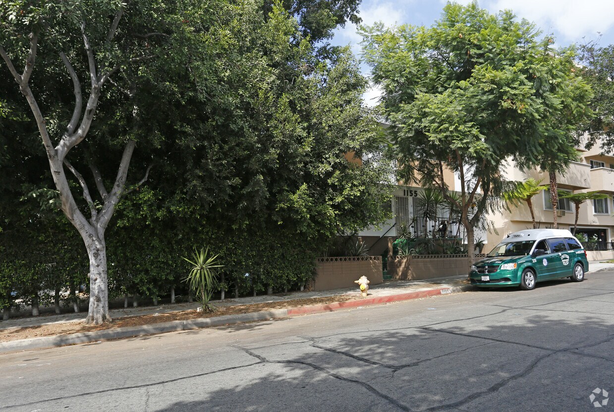 Building - 1155 N Ogden Dr
