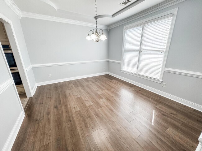 Building Photo - 464 Thornbuck Cove