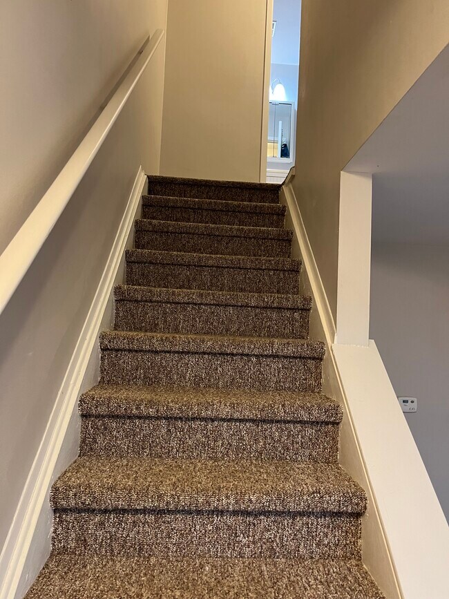 Foto del edificio - 28446 Raleigh Crescent Dr