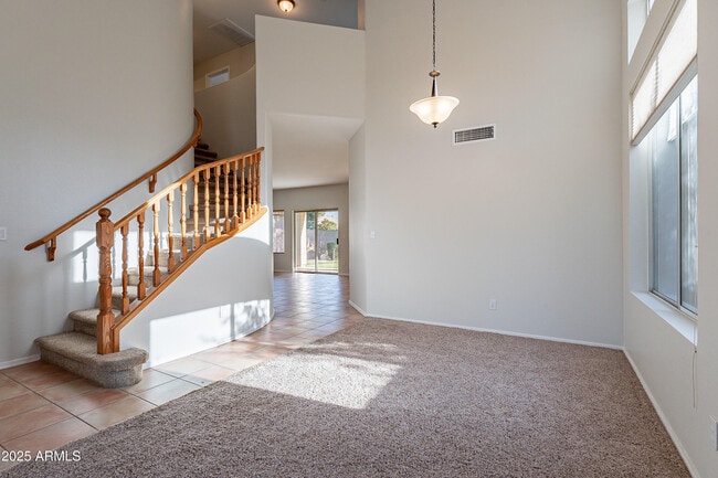 Building Photo - 2421 W Indigo Dr