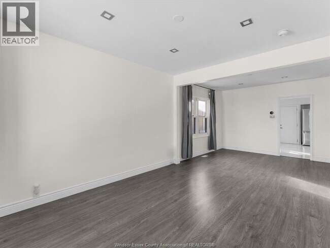 Building Photo - 1111 Hall Ave